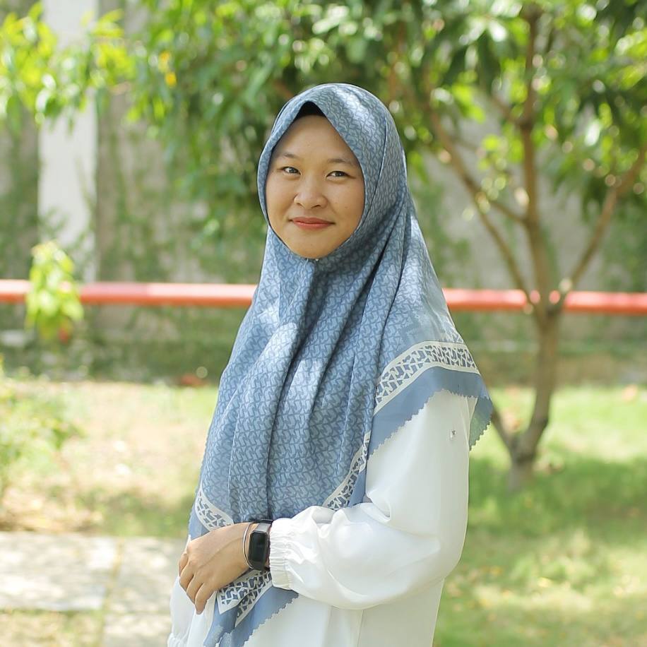 Revita Rahim, S.E.
