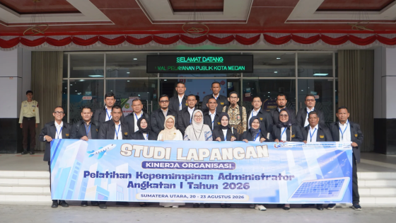 Peserta PKA Angkatan I Tahun 2026 mempelajari praktik pelayanan publik di DPMPTSP Kota Medan